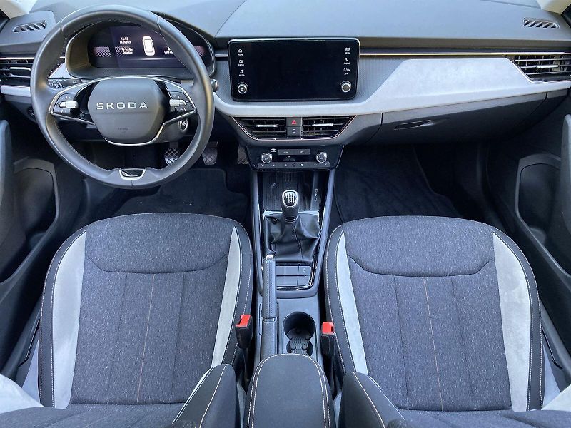 Škoda Kamiq (2025) 1.0 TSI Top Selection - fotka 5 z 33