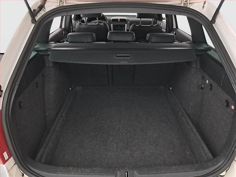 Škoda Octavia (2008) RS 2.0 TDI, Navi, Xenony - fotka 13 z 17