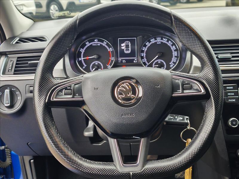 Škoda Rapid 1,0 TSi Style Plus - fotka 13 z 19