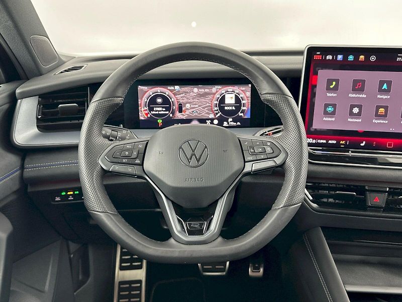 Volkswagen Tayron (2025) R-Line 2.0 TSI 150kW 4Motion D - fotka 9 z 38