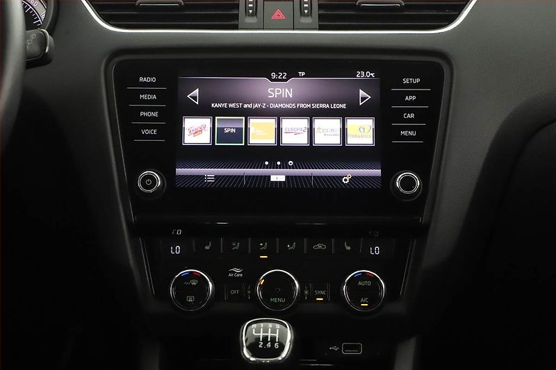 Škoda Octavia (2019) Style 1.5 TSI, ČR,1.maj - fotka 11 z 13