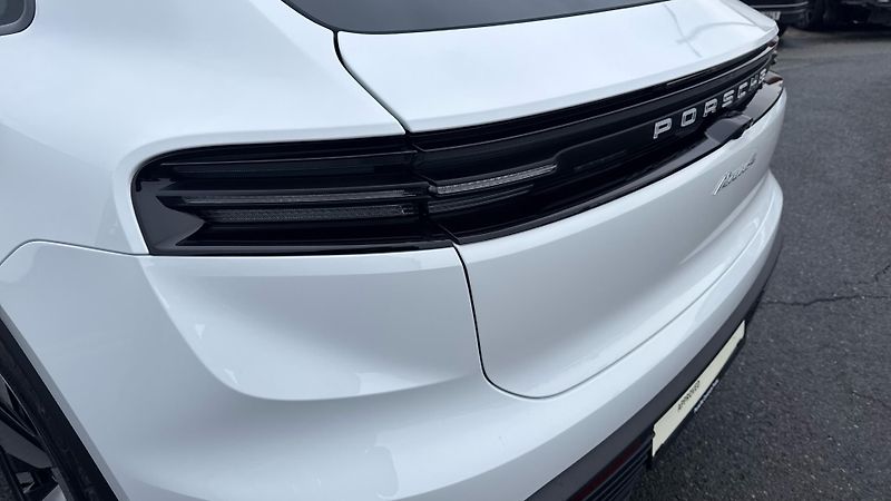 Porsche Macan (2026) 4 - fotka 14 z 30