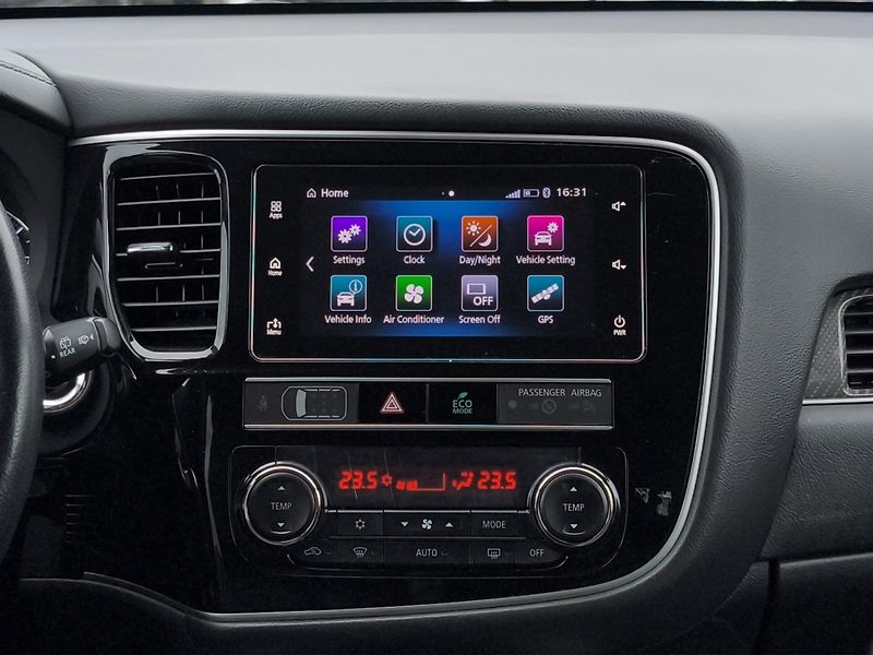 Mitsubishi Outlander (2019) INSTYLE+ 2.0 MIVEC 110kW, A/T, - fotka 19 z 29