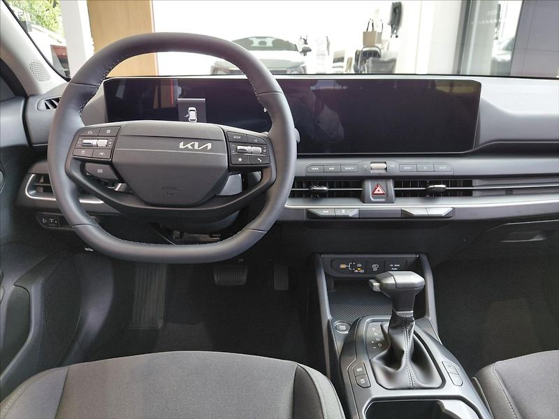 Kia K4 (2026) 1,0   T-GDI SW 7DCT SPIN - fotka 10 z 14