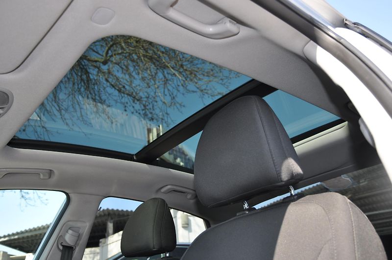 Hyundai i40 2.0GDi 131kW Automat - fotka 9 z 19
