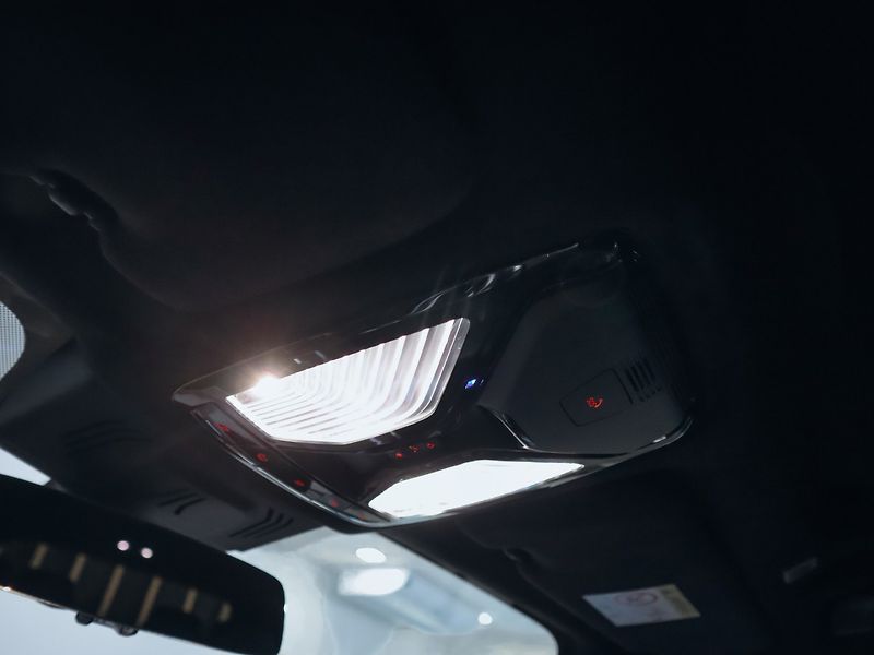 BMW X7 xDrive40i - fotka 14 z 32