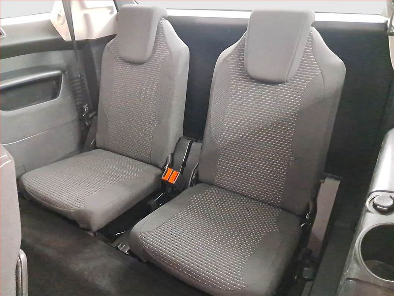 Citroën C4 Picasso (2012) 1.6 VTi, 7 míst, Tempomat - fotka 15 z 20