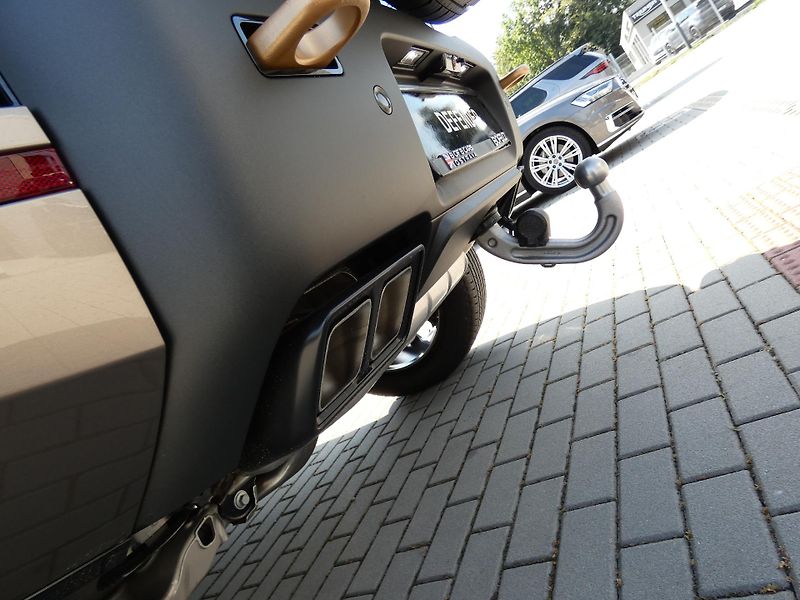 Land Rover Defender 110 4,4 OCTA P635 - fotka 43 z 46