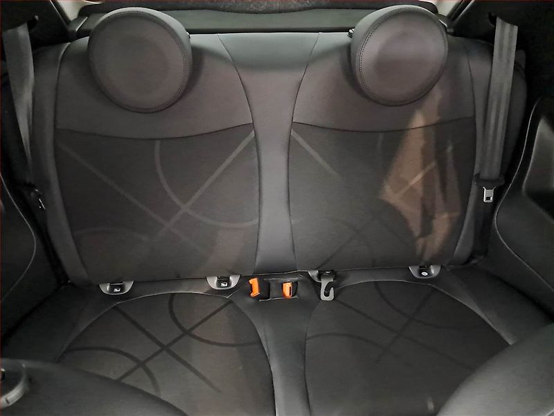 Fiat 500 (2017) 1.2, Kůže, Tempomat - fotka 10 z 17