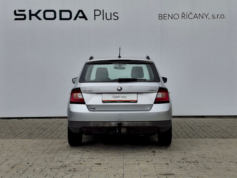 Škoda Fabia (2015) Style 1,2TSi 66kW - fotka 13 z 31