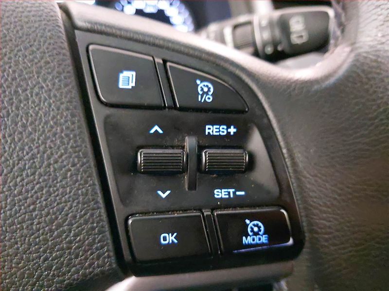 Hyundai Tucson (2017) Premium 1.7 CRDi, Automat - fotka 17 z 21
