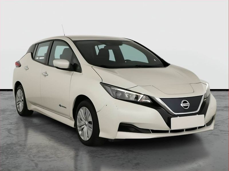 Nissan Leaf (2019) 40 kWh, SoH 87%, Automat - fotografie inzerátu
