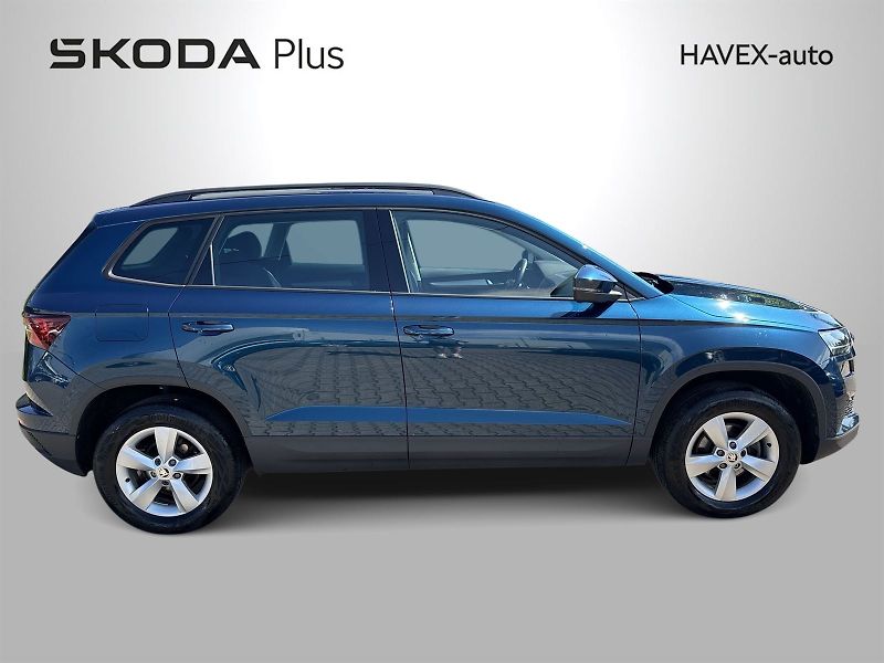 Škoda Karoq (2022) 1.0 TSI Ambition - fotka 30 z 32
