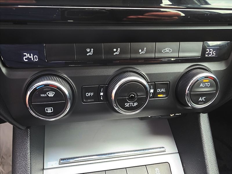 Škoda Ostatní 1,6 TDi 4x4 Ambition STK - fotka 21 z 46