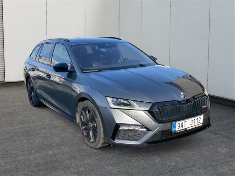 Škoda Octavia 2,0 TDI 147 RS 4x4 DSG - fotka 1 z 11