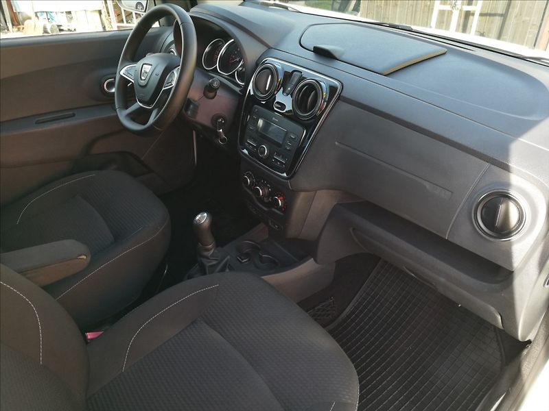 Dacia Lodgy 1,2 TCe Laureate - fotka 10 z 18