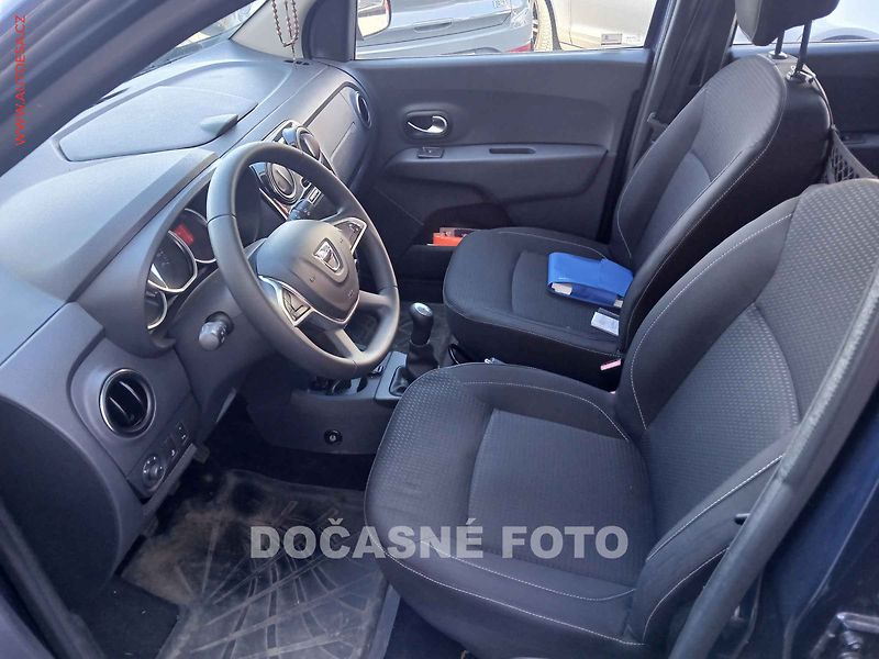 Dacia Lodgy (2019) 1.6i, 1.maj,ČR, AC, výhřev - fotka 3 z 3