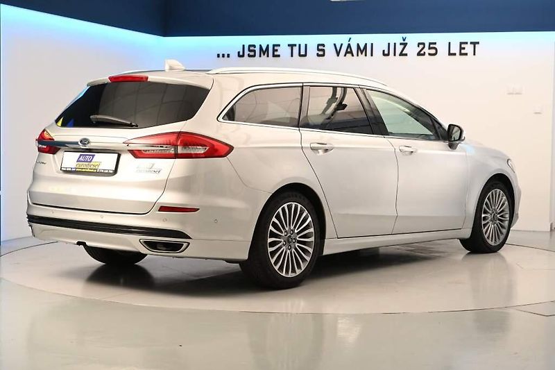 Ford Mondeo (2022) 2.0 140 KW LED SONY ACC Tažné - fotka 5 z 38