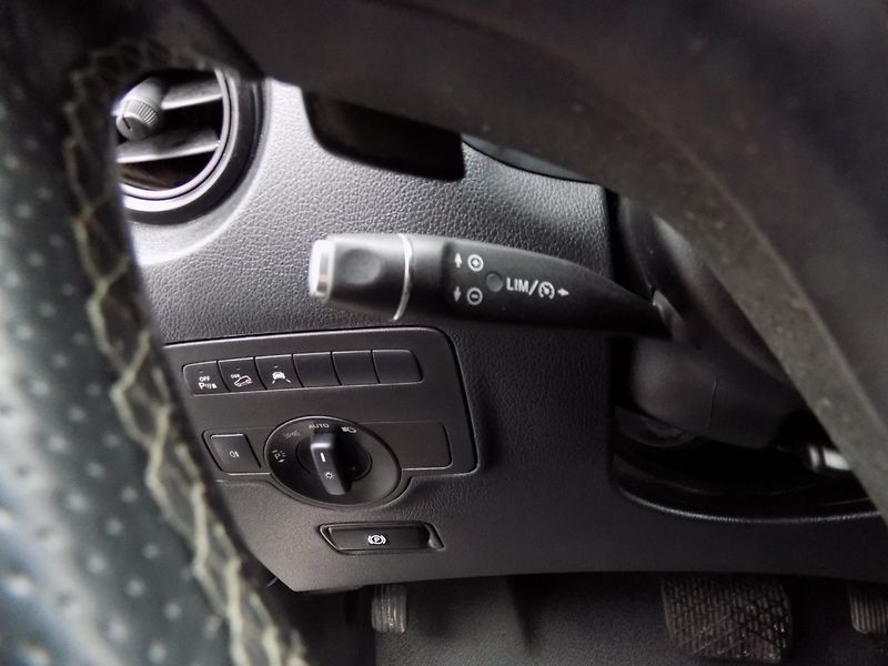 Mercedes-Benz Vito (2020) 114CDI/Extra-Long/4x4/Full-LED - fotka 23 z 35