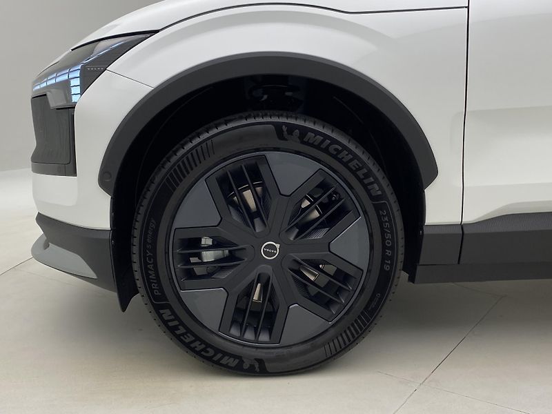 Volvo EX30 (2026) CROSS COUNTRY P5 LONG R. PLUS - fotka 18 z 69