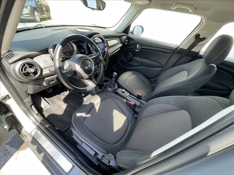 Mini Cooper 1,5 ACC+PDC - fotka 5 z 22