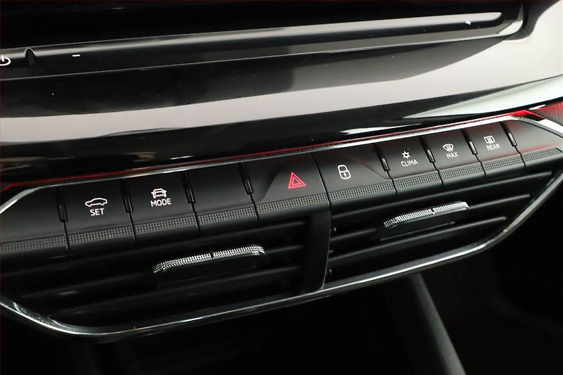 Škoda Octavia (2023) Style 2.0 TDI, ČR,1.maj - fotka 12 z 16
