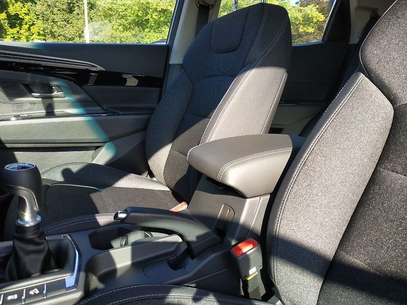 KGM Korando 1.5T, CLUB,2WD, MT, SKLADEM - fotka 30 z 32