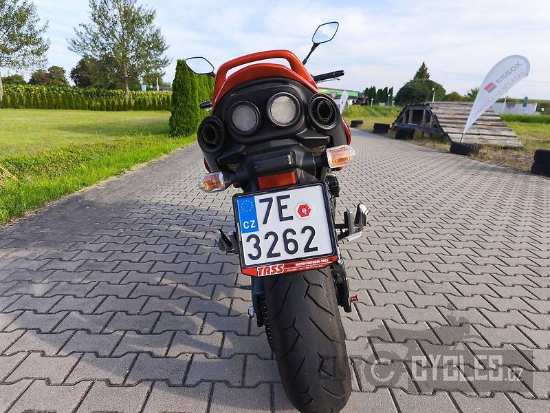 Suzuki GSR 600 (2008) - fotka 6 z 11