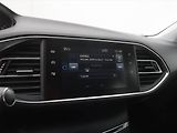 Peugeot 308 (2016) 1.2 e-THP, Serv.kniha - náhled 12