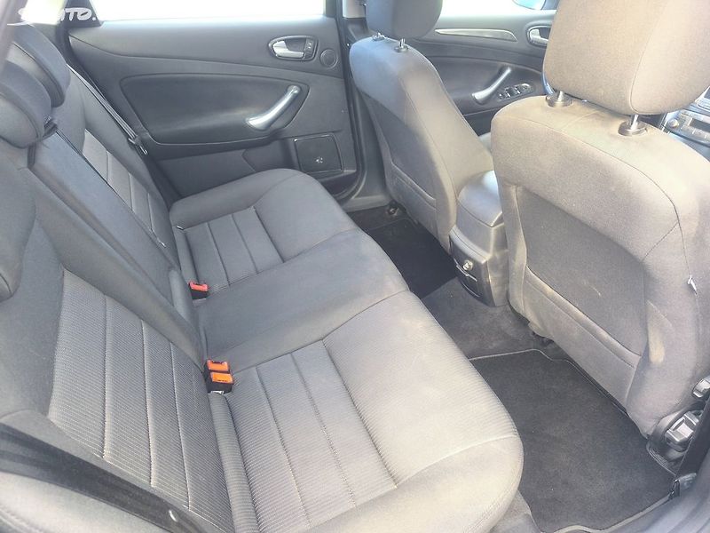 Ford Mondeo 2.0TDCI,KRÁSNÉ,125TKM,1MAJ91L - fotka 7 z 28