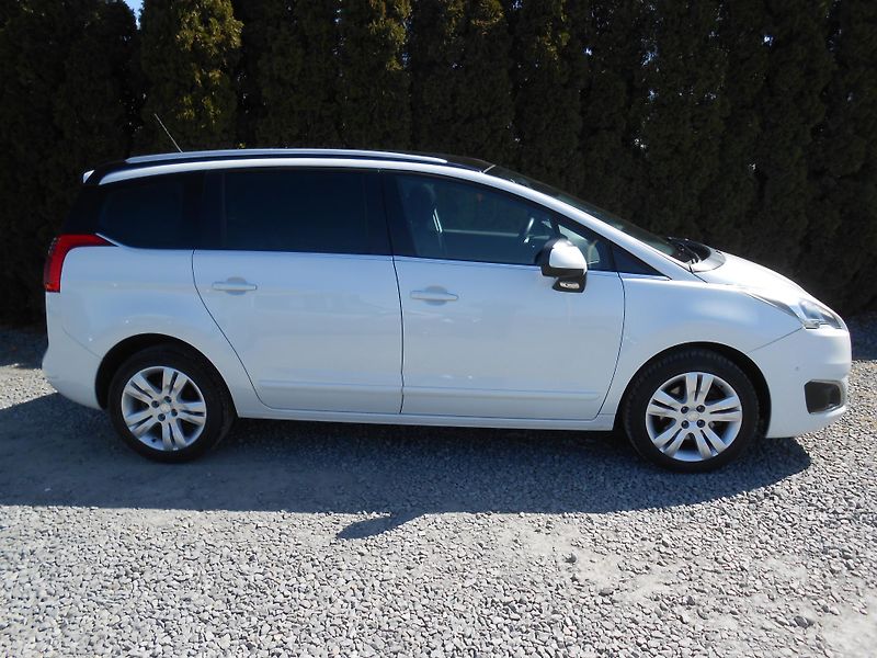 Peugeot 5008 88KW,NAVI,PANORAMA,AUTOMAT - fotka 4 z 45