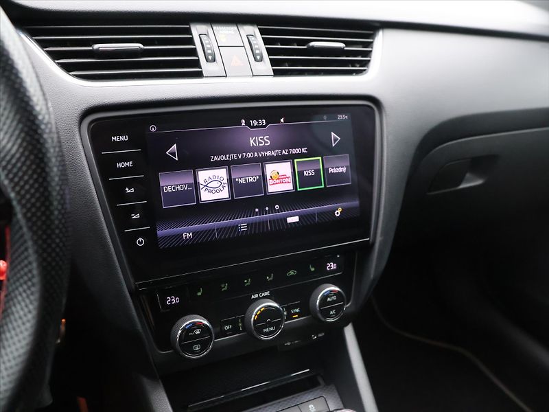 Škoda Octavia RS 2,0 TDI 135kW Aut.klima Nav - fotka 18 z 31