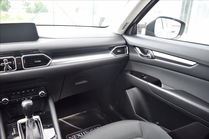 Mazda CX-5 2,2 d 110KW AUTOMAT TAŽNÉ ALU - fotka 31 z 50