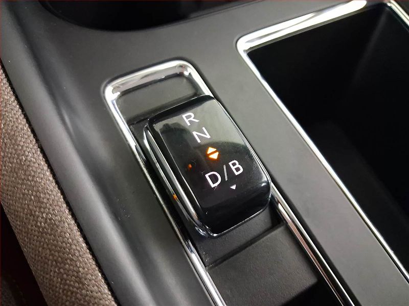 Škoda Enyaq (2021) Lodge iV 60 (62 kWh), SoH 93% - fotka 13 z 17