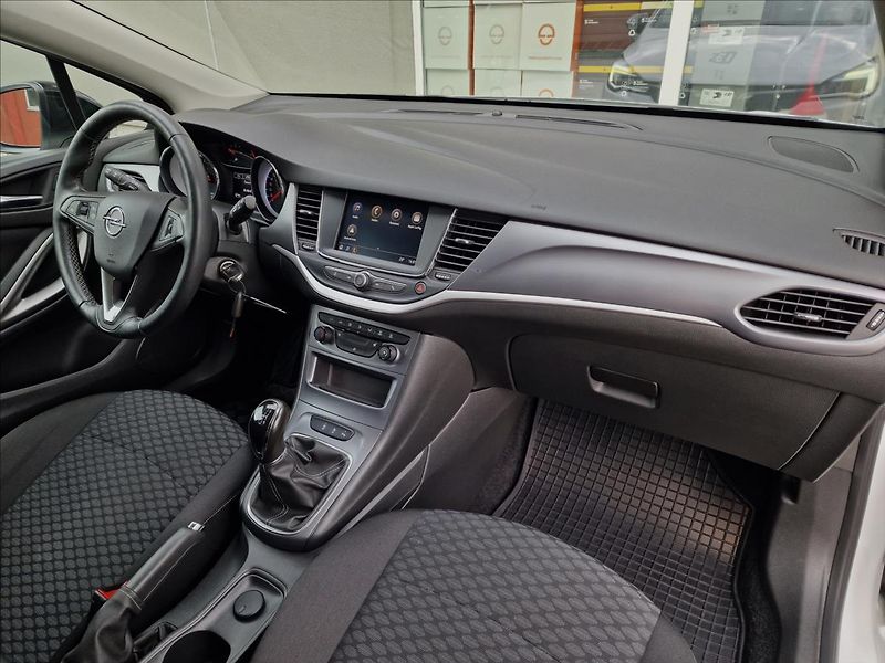 Opel Astra 1.5 CDTi 90kW Edition ST,1Maj - fotka 13 z 49
