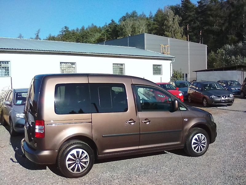 Volkswagen Caddy (2012) 1.2 TSi / 77KW, nové rozvody - fotka 4 z 37