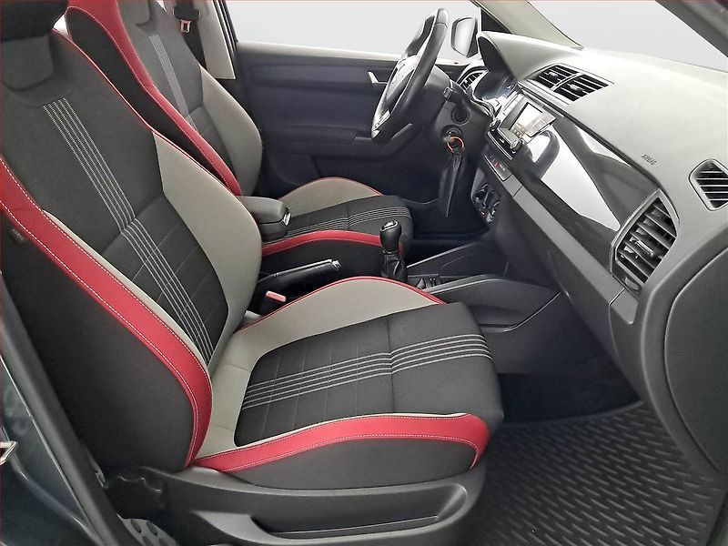 Škoda Fabia (2017) Monte Carlo 1.2 TSI - fotka 9 z 15
