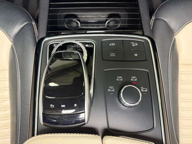 Mercedes-Benz GLE d 4M AMG COUPE, PANO, EL. TAŽN - fotka 20 z 27