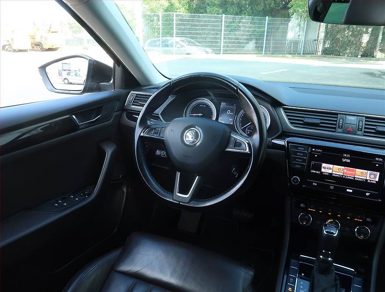 Škoda Superb (2016) Laurin&Klement 2.0 TDI - fotka 7 z 28