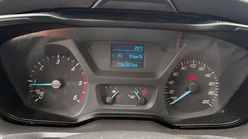 Ford Transit Courier (2017) 2.0TDCi 96kW*5míst*Tažné*L4H4* - fotka 13 z 21