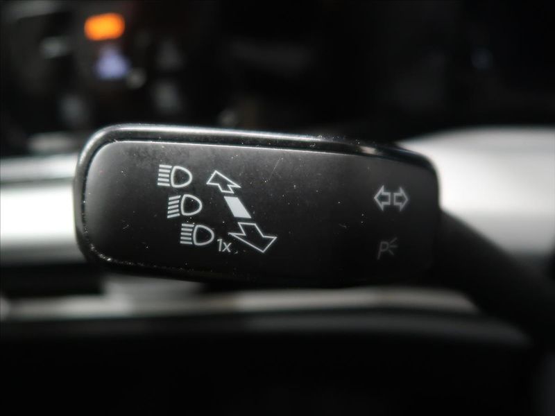 Volkswagen Golf 1,5 TSI EVO Life 1.majitel CZ - fotka 21 z 34