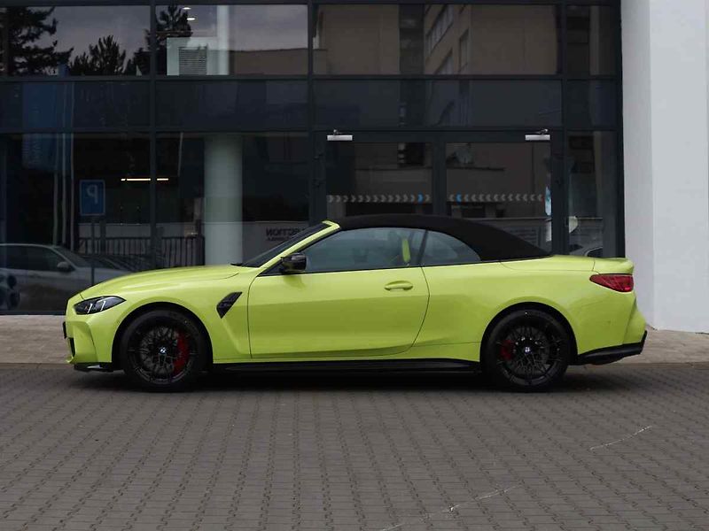 BMW M4 - fotka 2 z 10