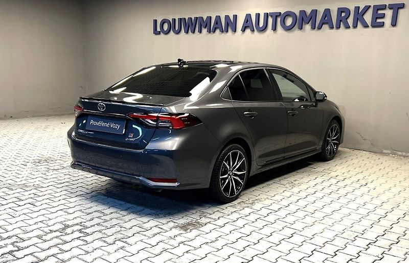Toyota Corolla 1,8 Hybrid AT GR SPORT DYNAMIC - fotka 2 z 17