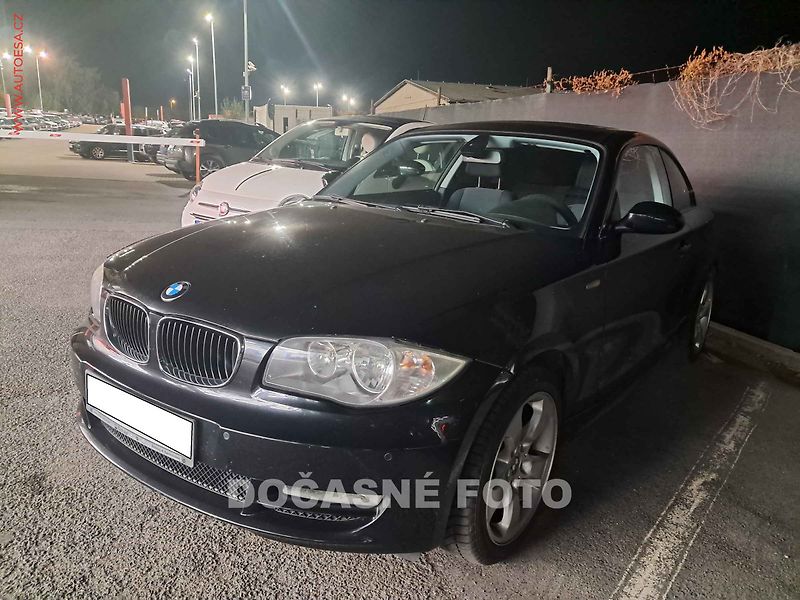 BMW Řada 1 (2009) 2.0 D, AT, autoAC - fotka 1 z 3