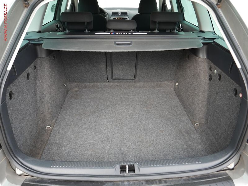 Škoda Octavia (2009) 1.4 TSi, AC - fotka 7 z 15