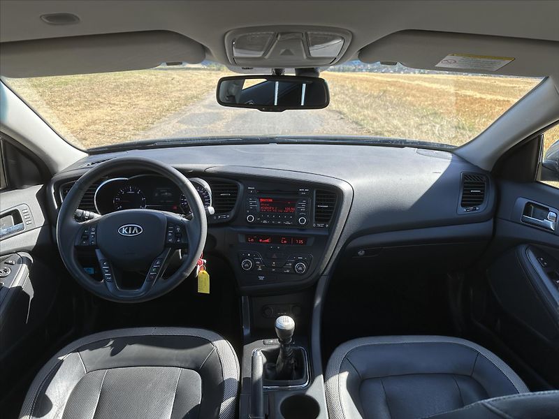 Kia Optima 1,7 CRDi 100kW Exclusive CZ - fotka 23 z 31