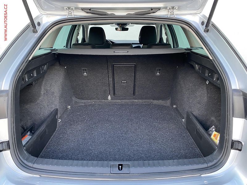Škoda Octavia (2022) 2.0 TDi, ČR, Style, DSG - fotka 7 z 17
