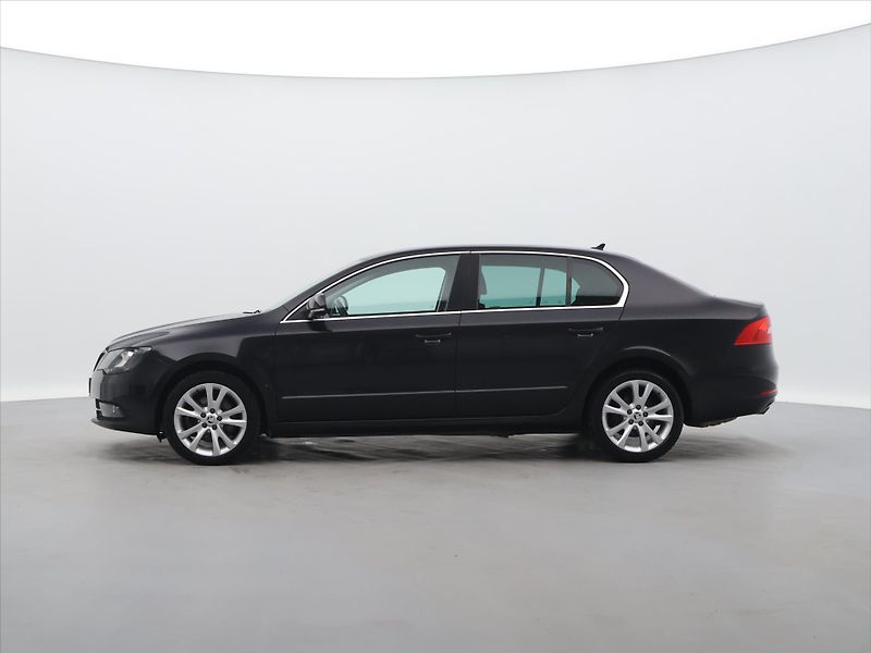 Škoda Superb 1,4 TSI 92kW Ambition CZ DPH - fotka 4 z 32