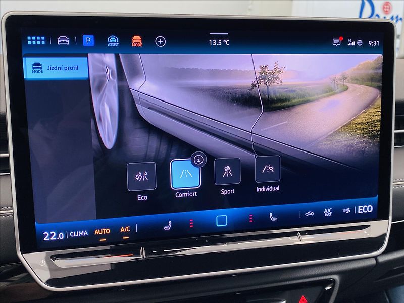 Volkswagen ID.7 Tourer 0,0 210 kW 77 kWh Pro - fotka 19 z 28