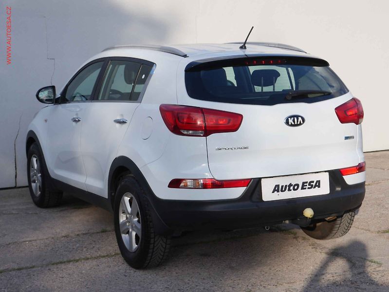 Kia Sportage (2015) 1.7 CRDi, 2.maj,ČR, servis - fotka 4 z 14